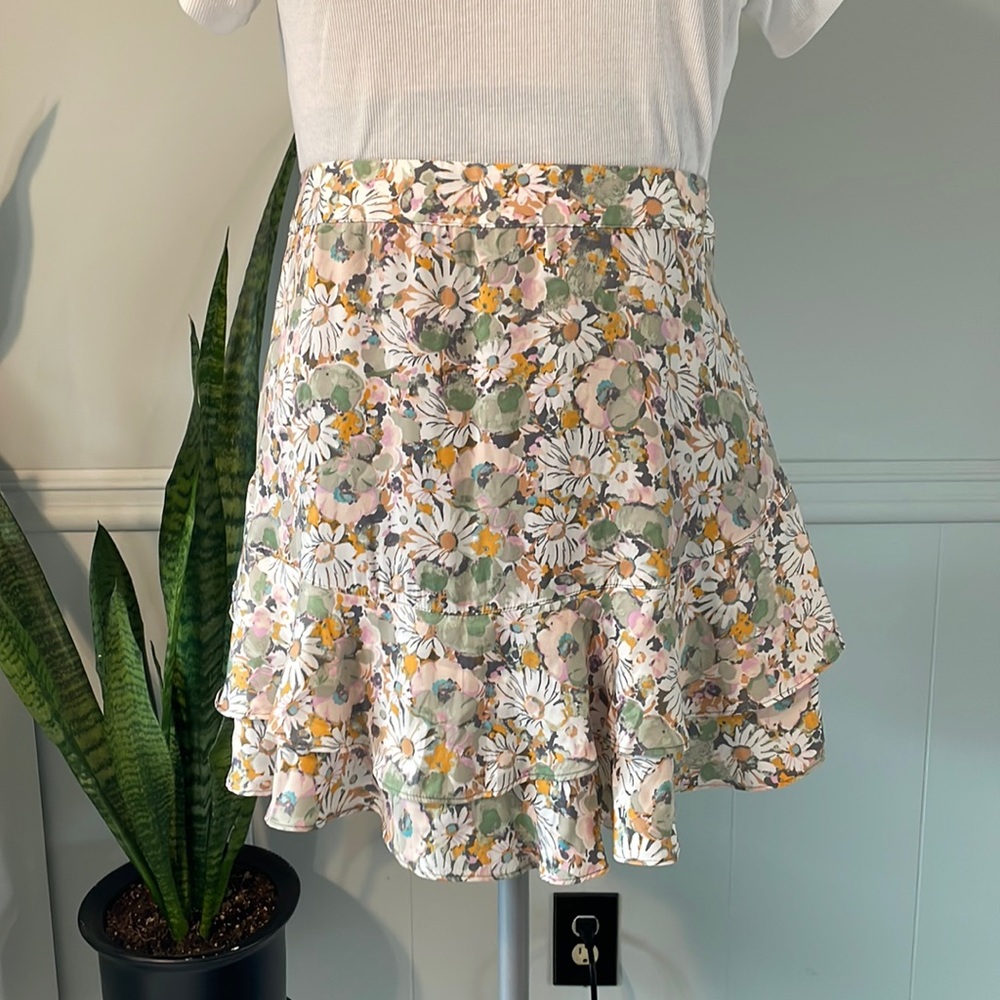 NWT Lauren Conrad Pastel Floral Ruffle Hem Skirt